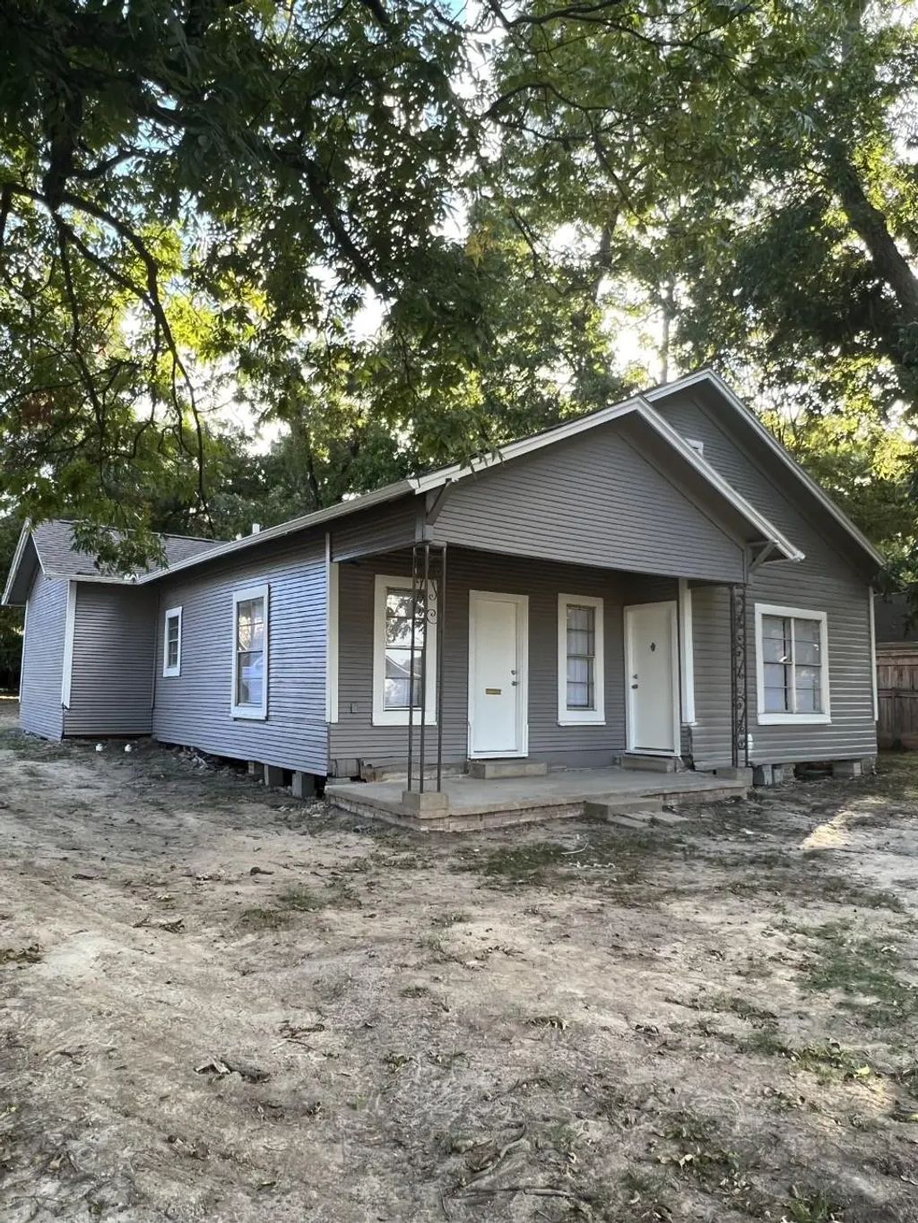 301 W College Street, Athens