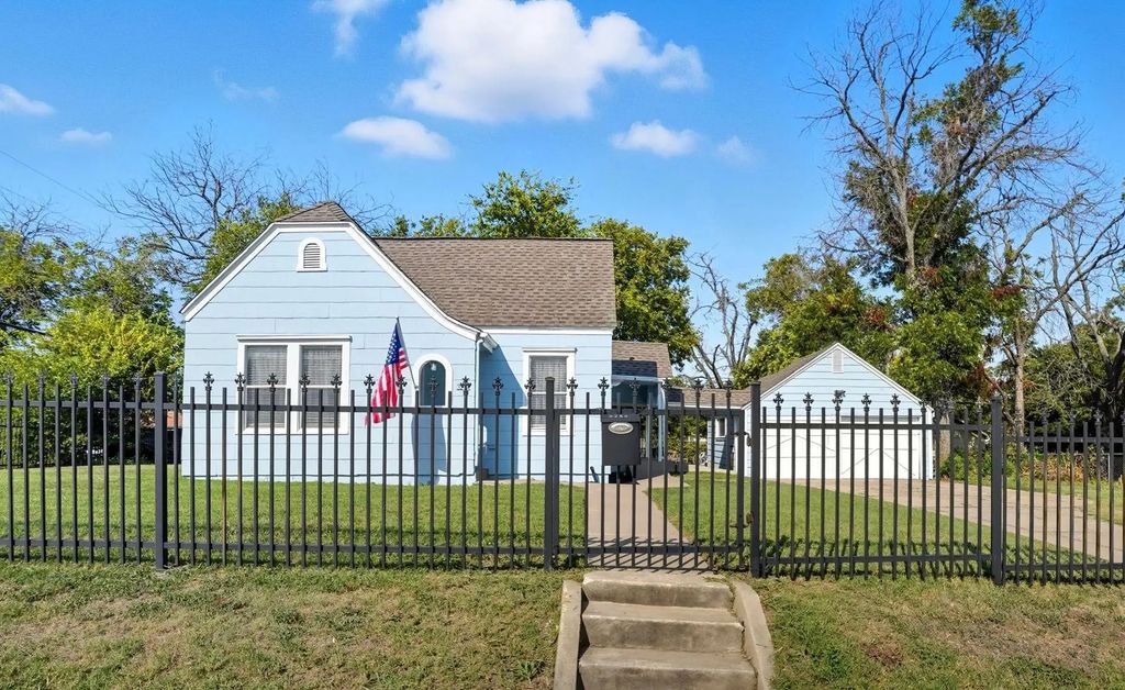 3244 Ryan Avenue, Fort Worth