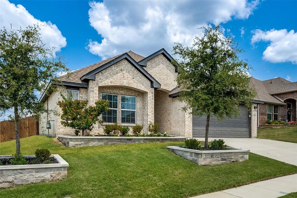 1816 Barberry Way, Weatherford