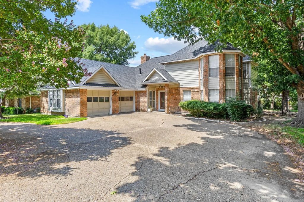 2809 Apple Valley Drive, Garland