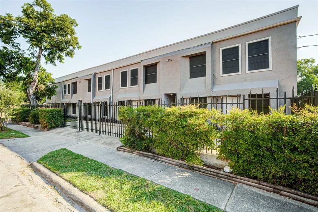 4040 Brown Street 2, Dallas
