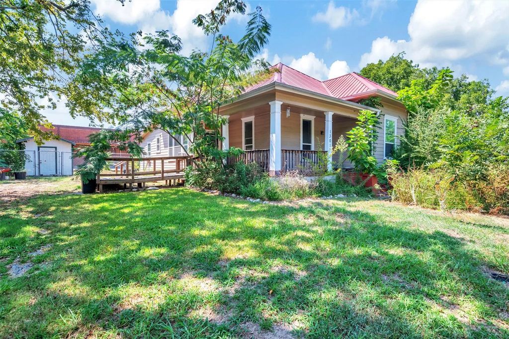 1301 Church Street, Commerce