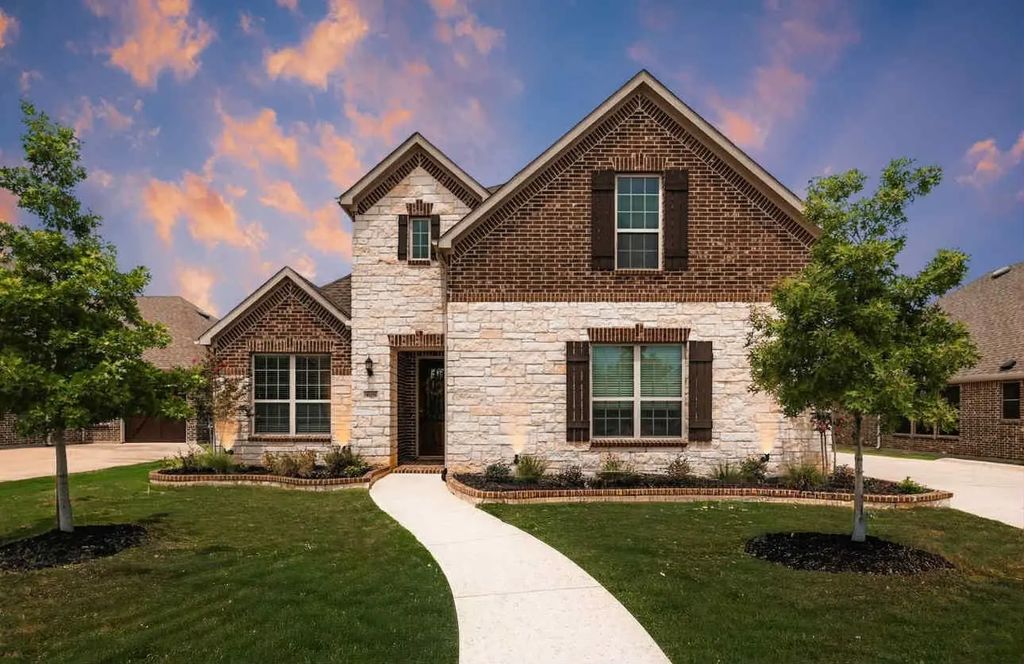 8109 Shadow Wood Drive, North Richland Hills