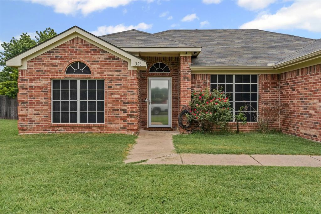 326 Willow Creek Drive, Weatherford