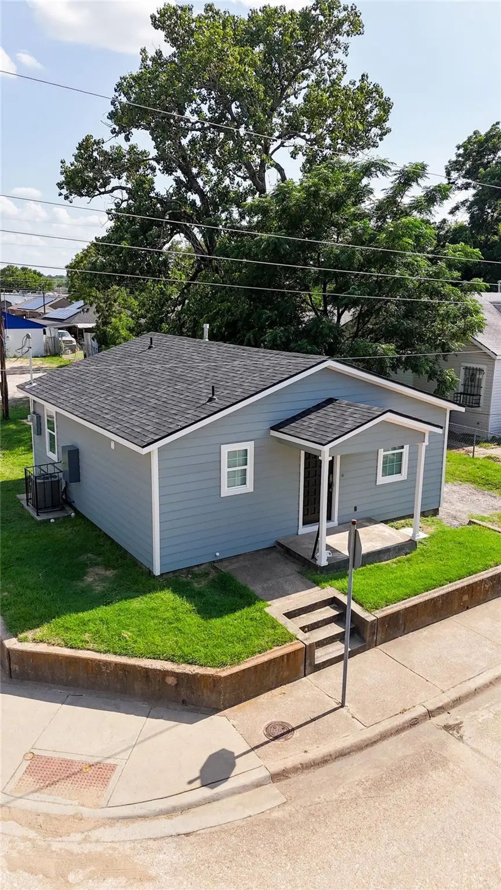 3113 Navaro Street, Dallas