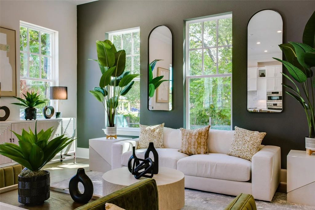 1448 N Avenue, Plano