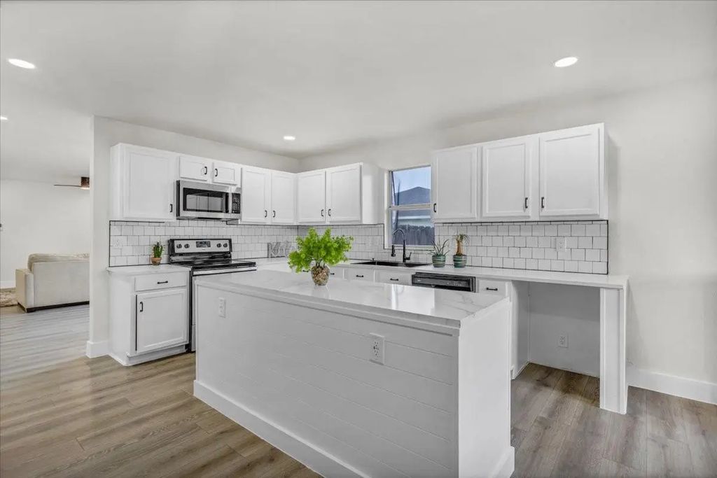 2225 Birch Drive, Little Elm