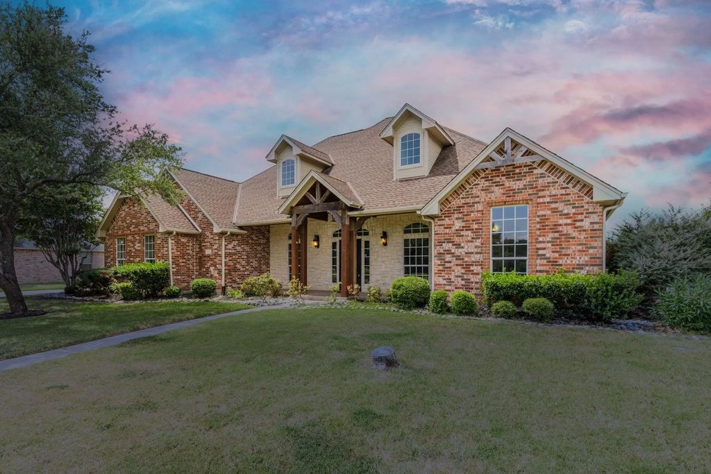 2703 Sleepy Hollow Road, Ennis