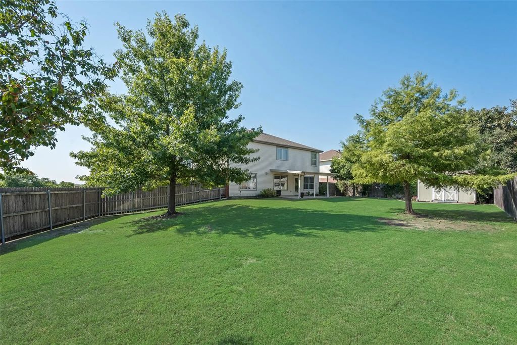 9700 Francesca Drive, Fort Worth