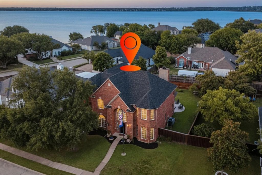 7514 Silver Lake Drive, Rowlett