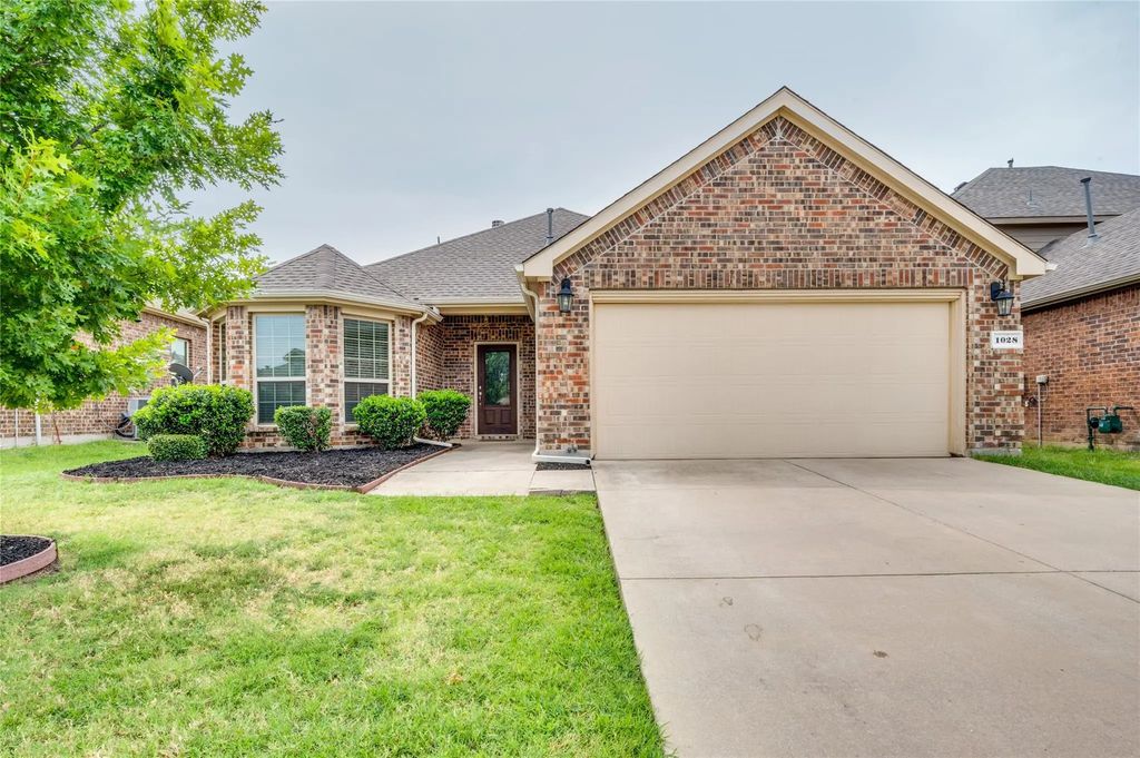 1028 Lake Woodland Drive, Little Elm