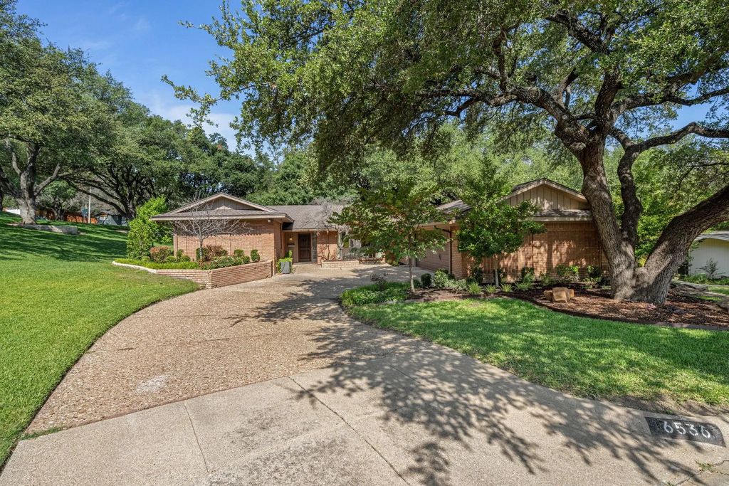 6536 Genoa Road, Fort Worth