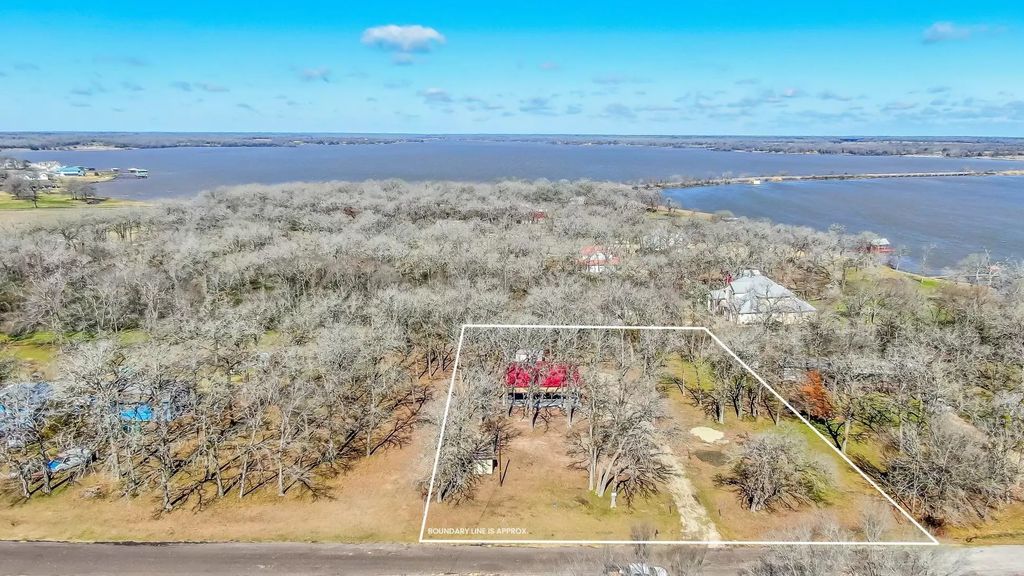 186 Lcr 775, Groesbeck