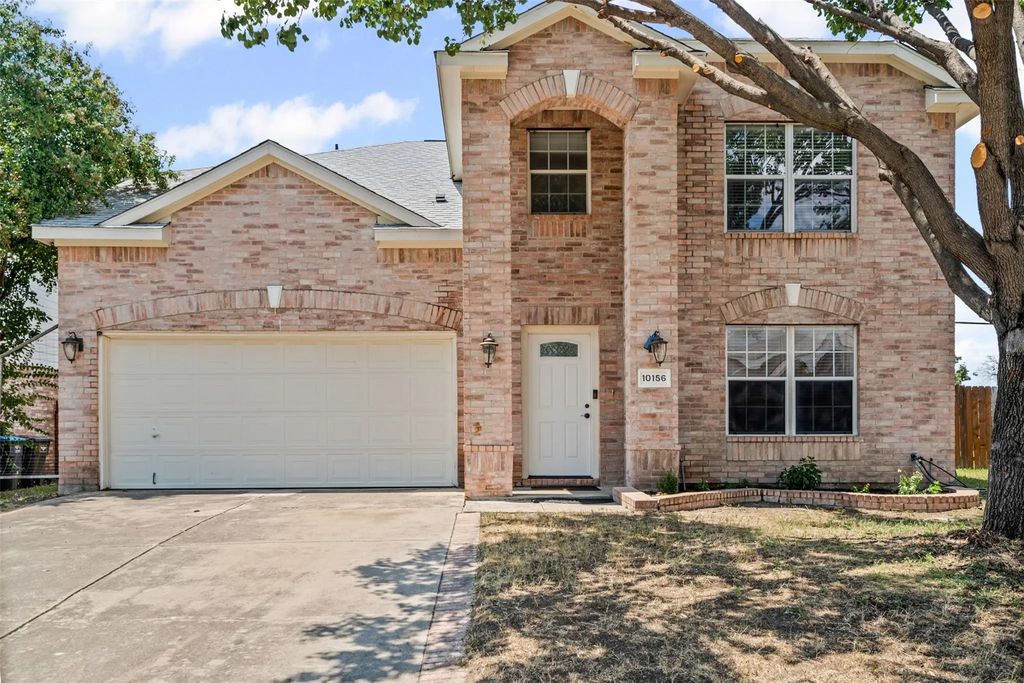 10156 Chapel Rock Drive, Fort Worth