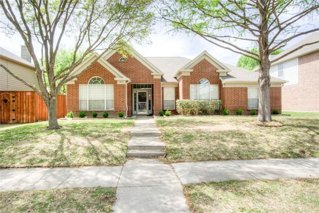 7201 Bouquet Drive, Frisco