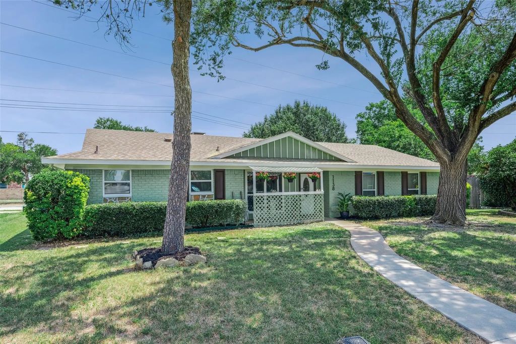 1138 Southwood Court, Lewisville
