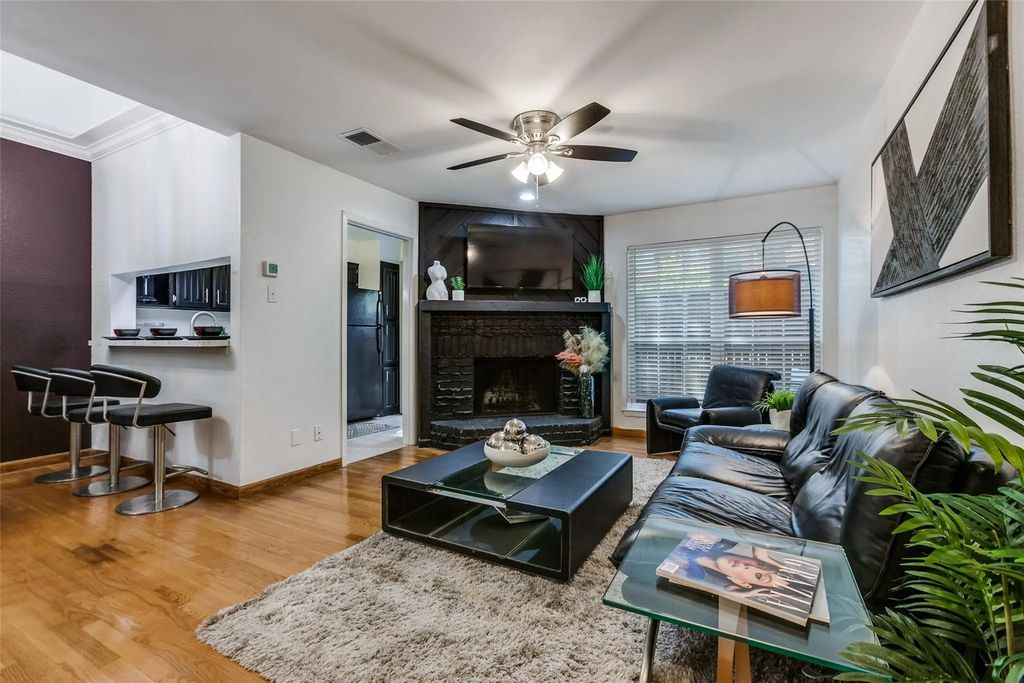 336 Melrose Drive 23c, Richardson