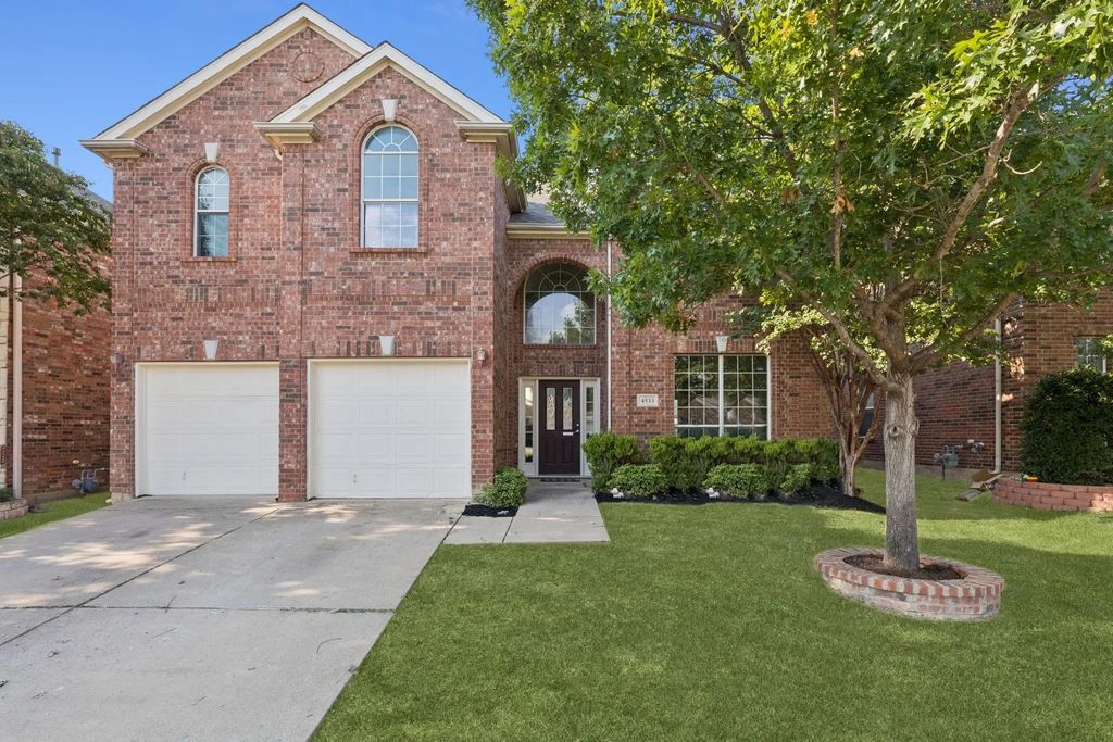 4533 Dragonfly Way, Fort Worth