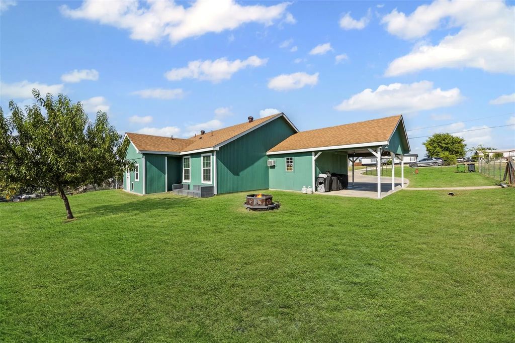 9209 Giant Drive, Joshua