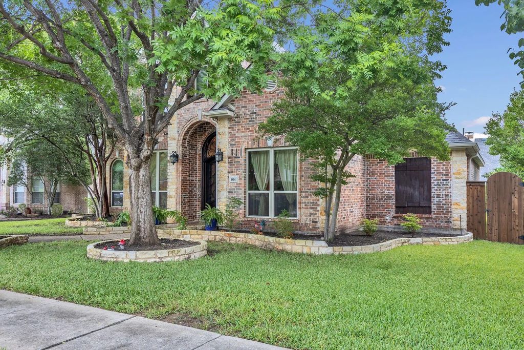 604 Pilot Point Drive, Allen