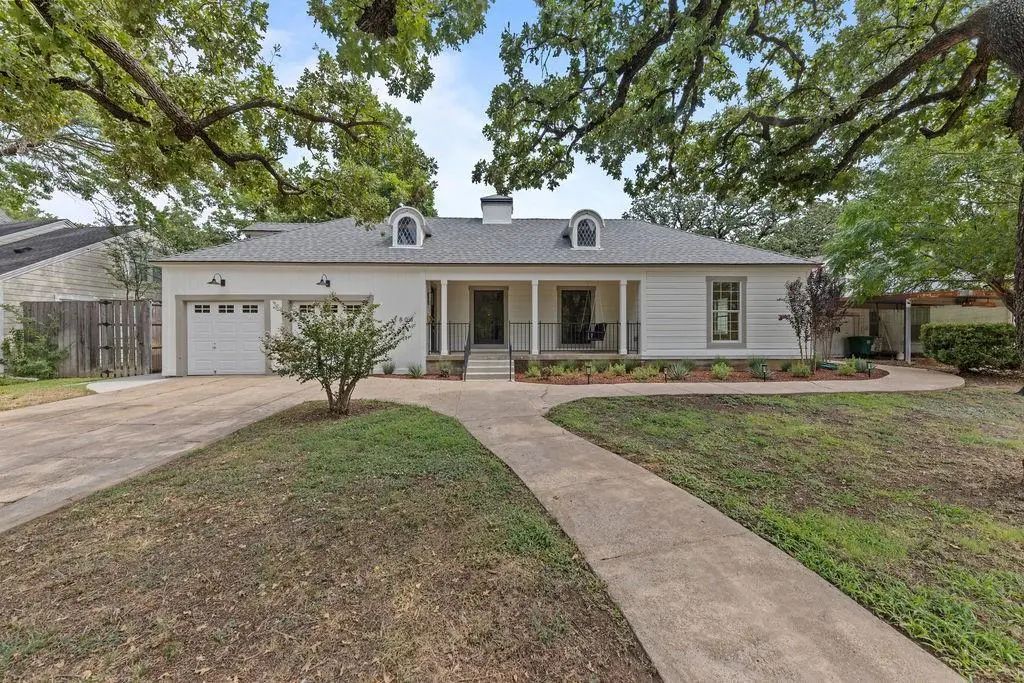 1804 Bluebonnet Drive, Fort Worth