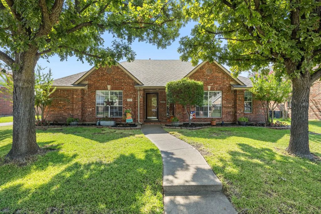 6707 Foxglove Trail, Sachse