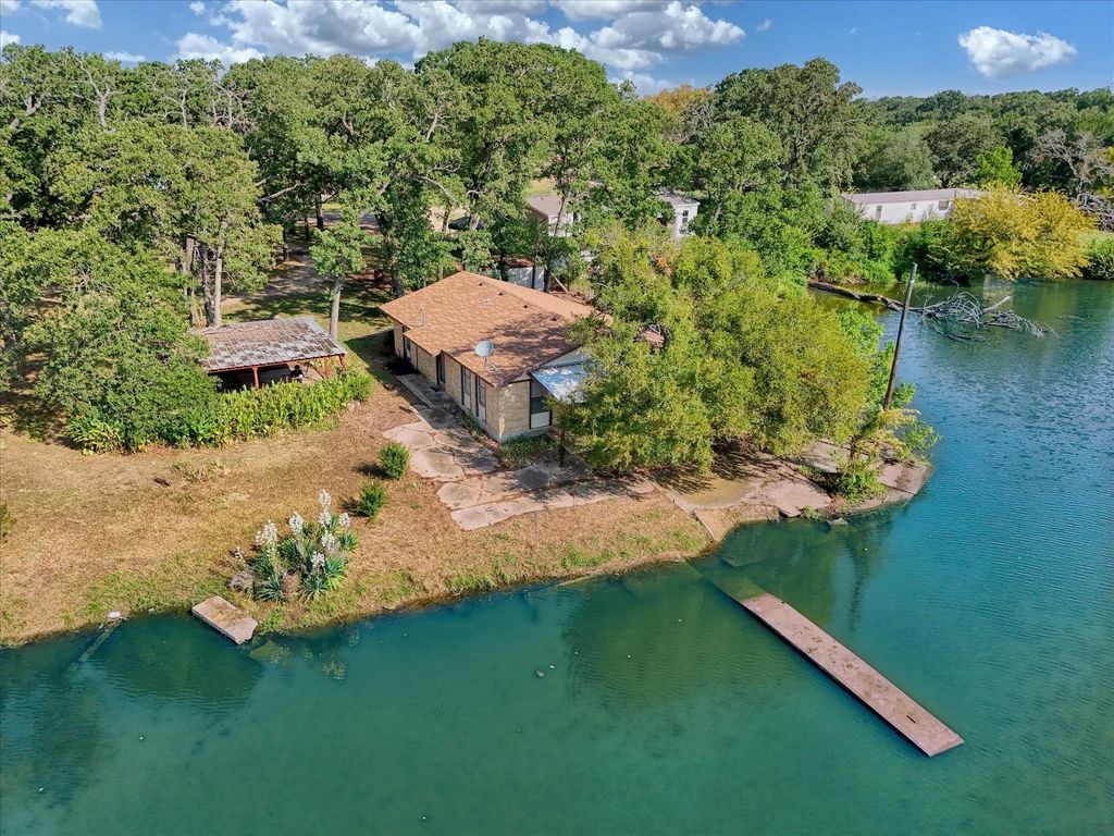 192 Blackjack Circle, Waco