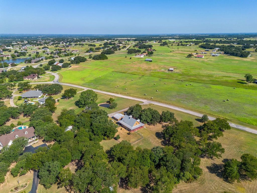 2701 Wills Way Drive, Granbury