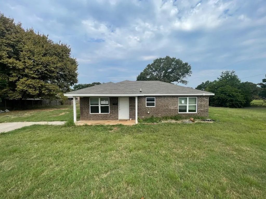 601 Livingston Road, Edgewood
