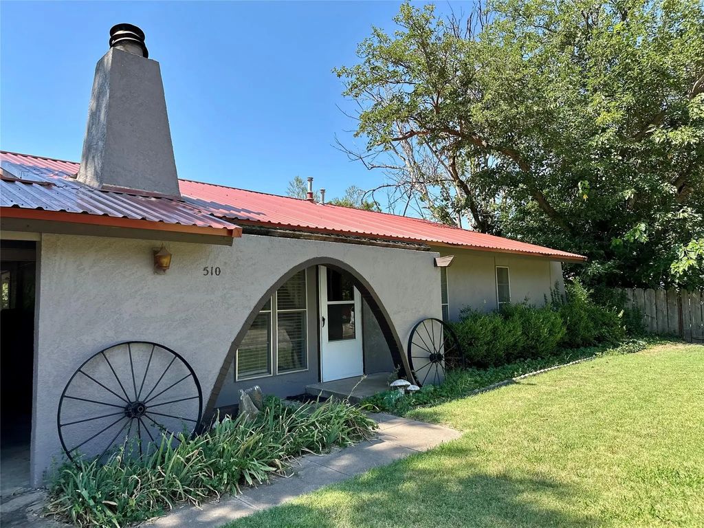 510 E Pecan Street, Seymour
