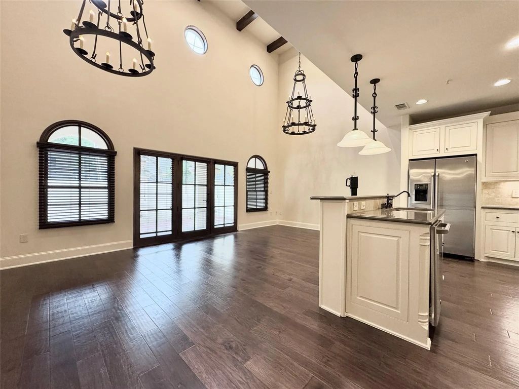 2510 N Henderson 5, Dallas
