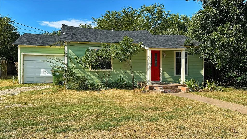 216 8th Street, Mineral Wells