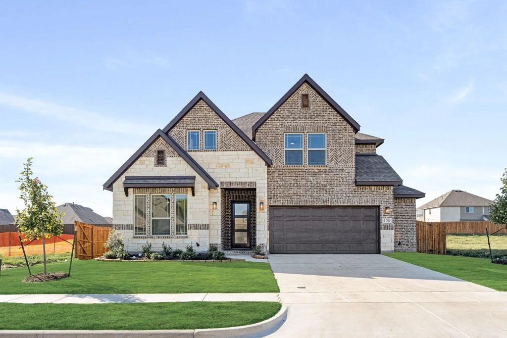 128 Rosewood Drive, Glenn Heights