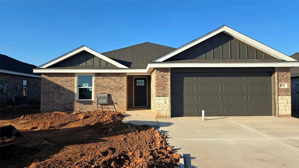 292 Waterloo Drive, Tuscola