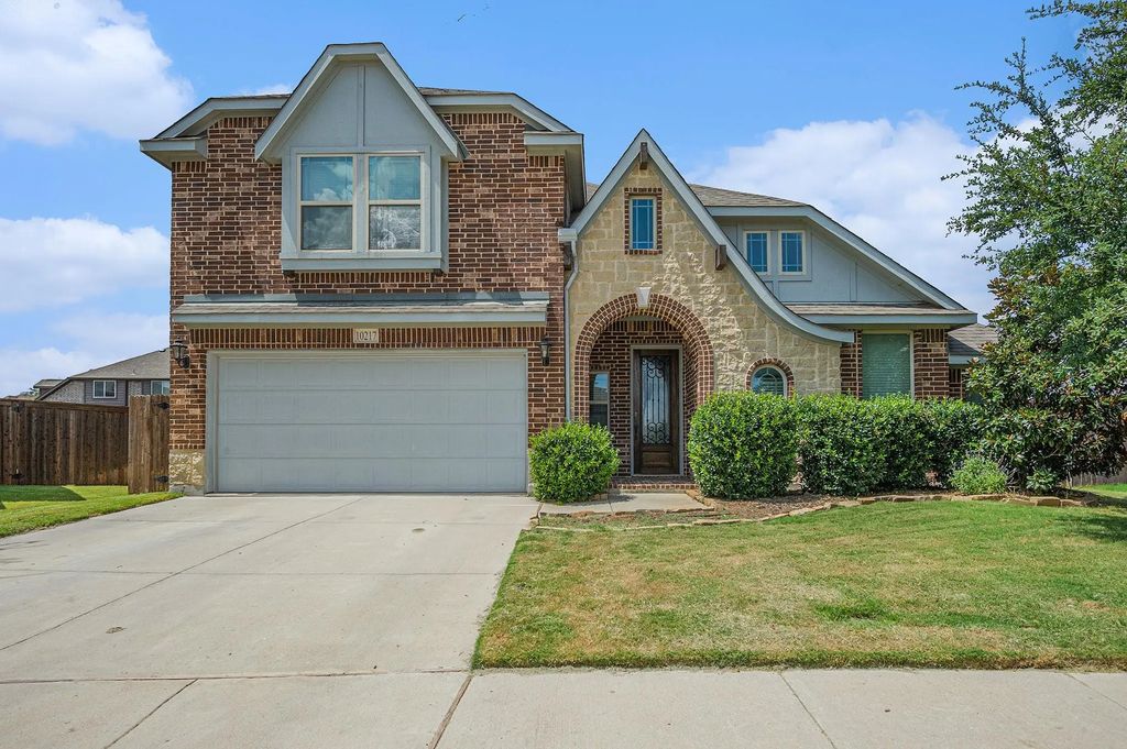 10217 Fox Grove Court, Fort Worth