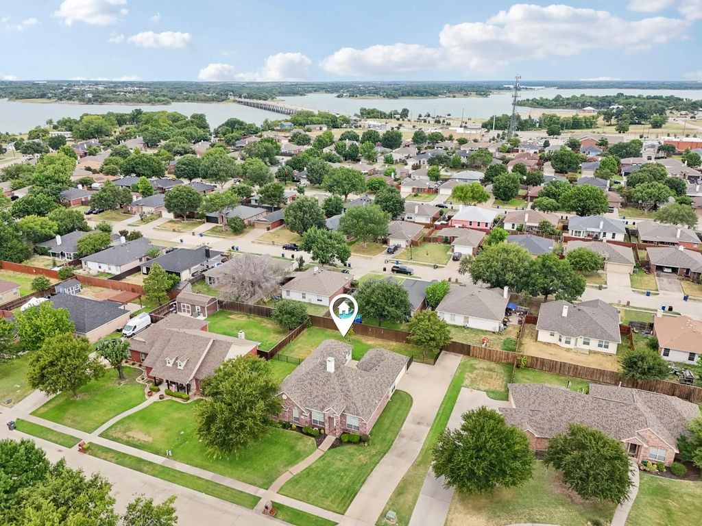 1305 Shell Beach Drive, Little Elm
