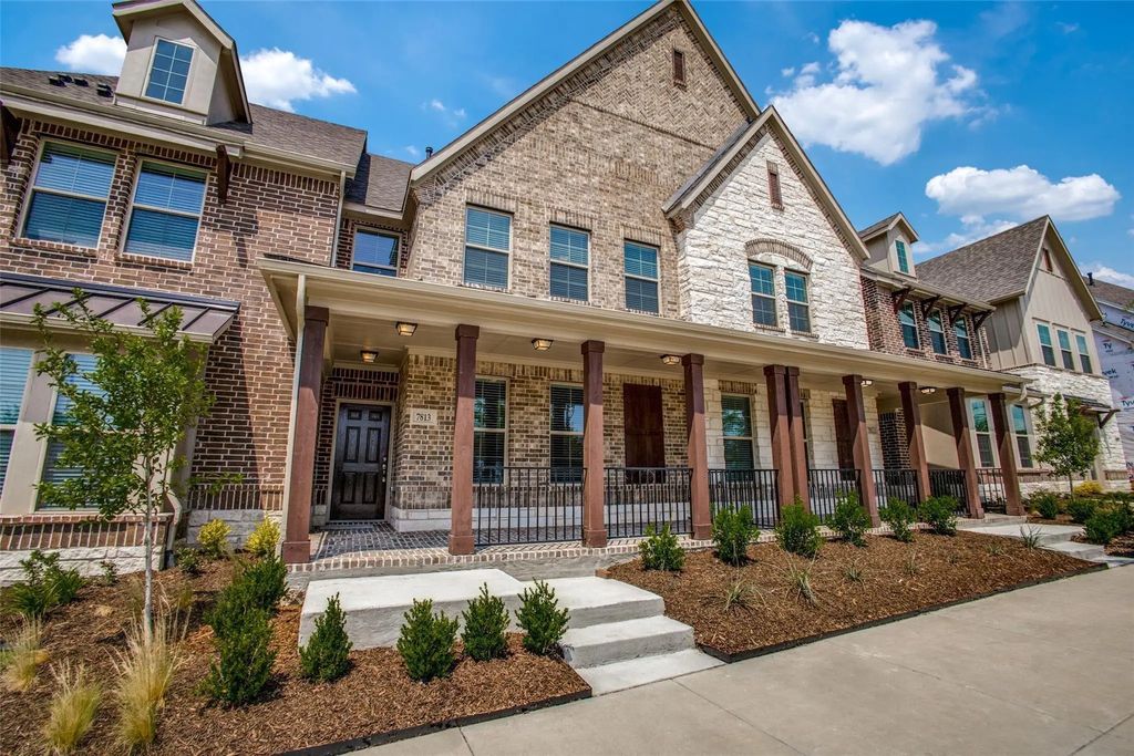 7813 Sunset Boulevard, Rowlett