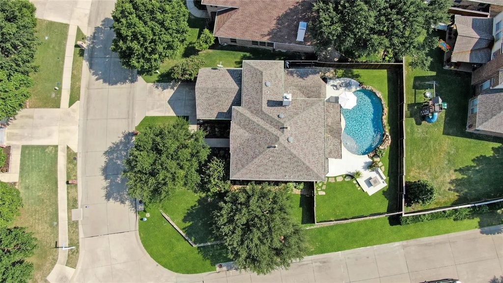 2400 New Glen Drive, McKinney
