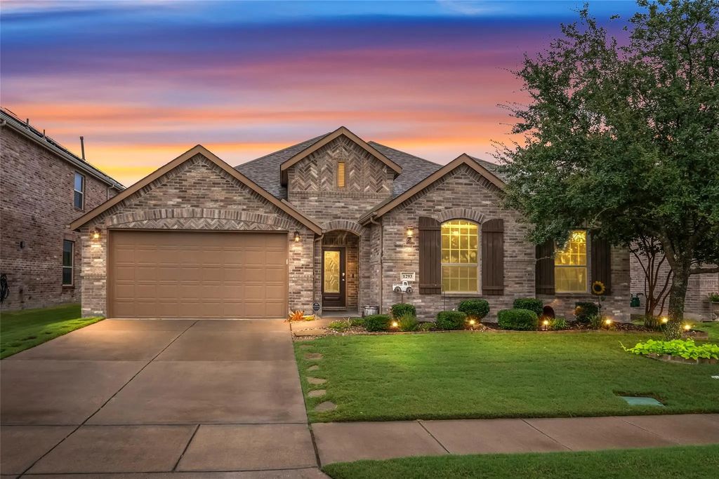 1293 Meridian Drive, Forney