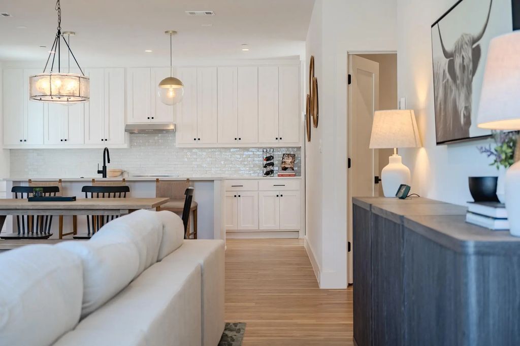 7207 Gaston Avenue 1403, Dallas