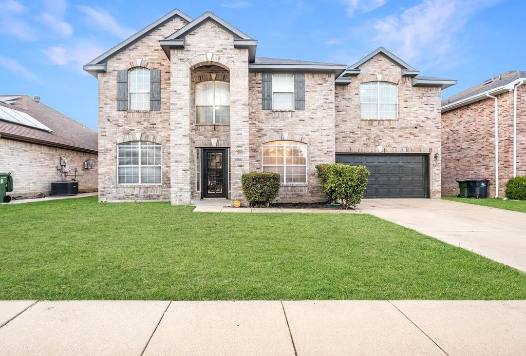 403 Quail Meadows Lane, Arlington