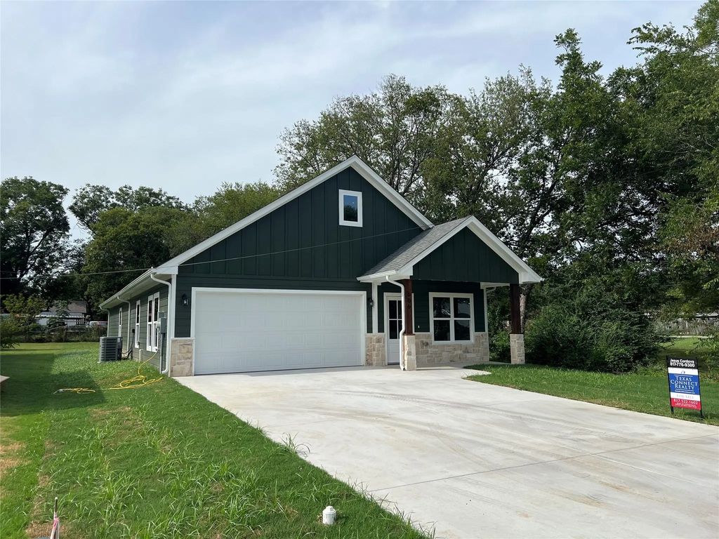 406 Abernathy Street, Hillsboro