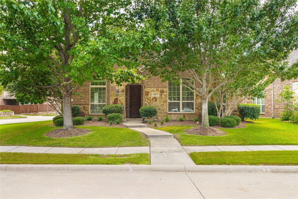 842 Sun Meadow Road, Allen