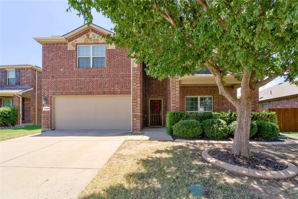 1208 Cheyenne Drive, Aubrey