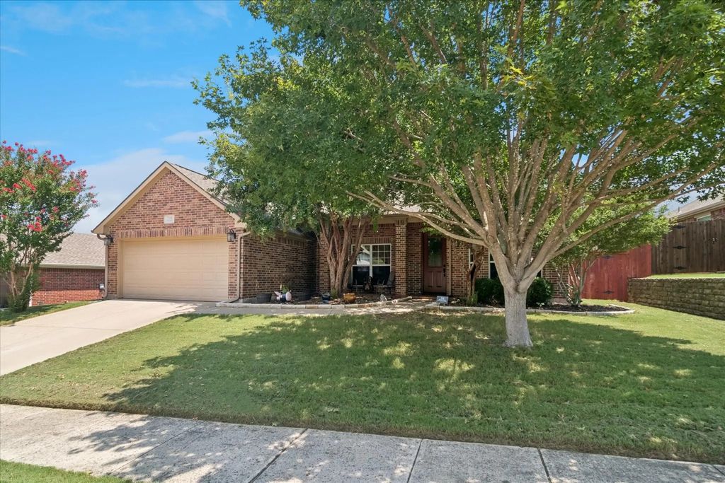 708 Cresthaven Drive, McKinney