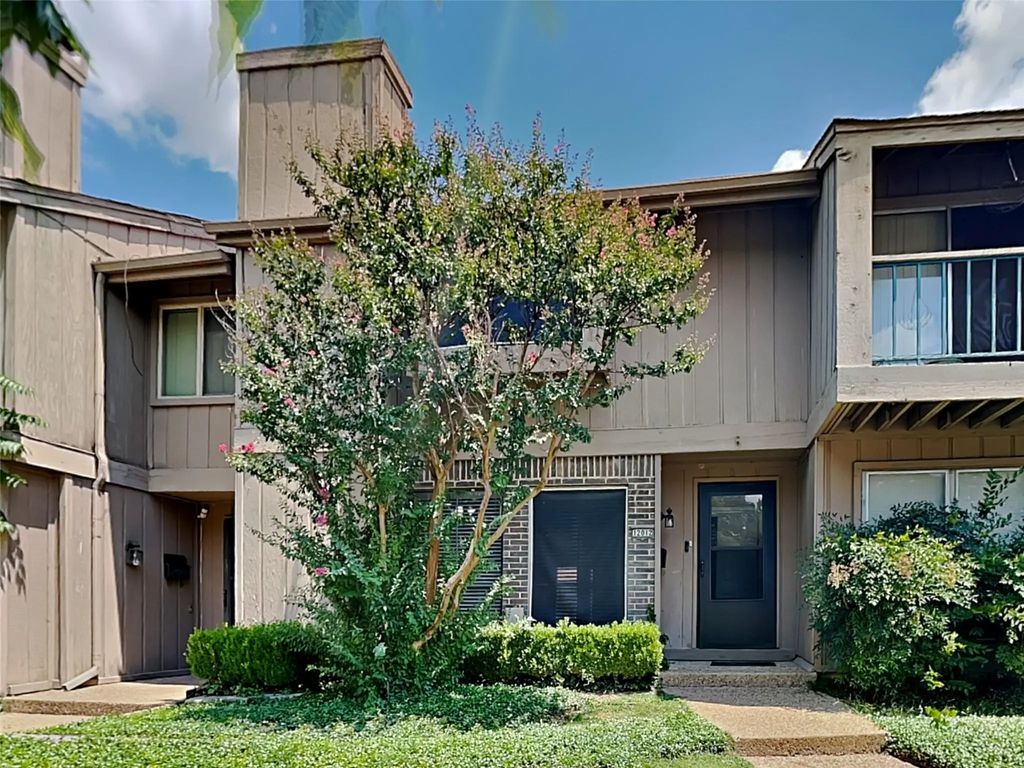 12012 Leisure Drive, Dallas
