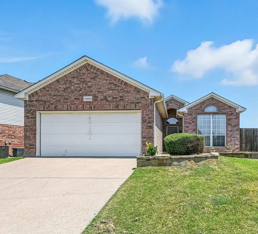12500 Cottageville Lane, Fort Worth