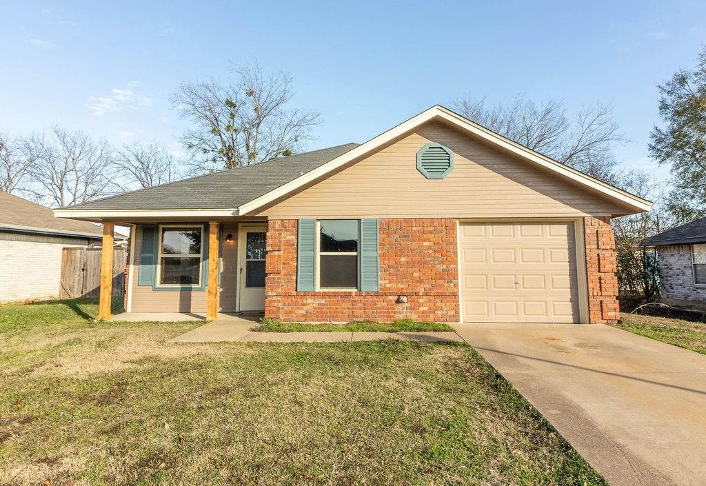 1007 Phillips Circle, Kaufman