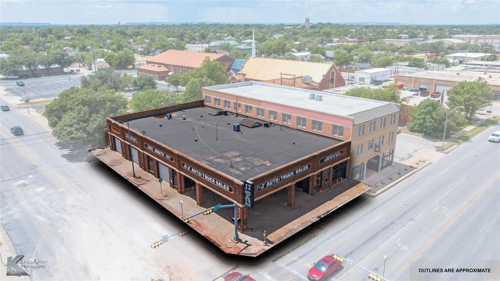 1305 S 1st Street, Abilene