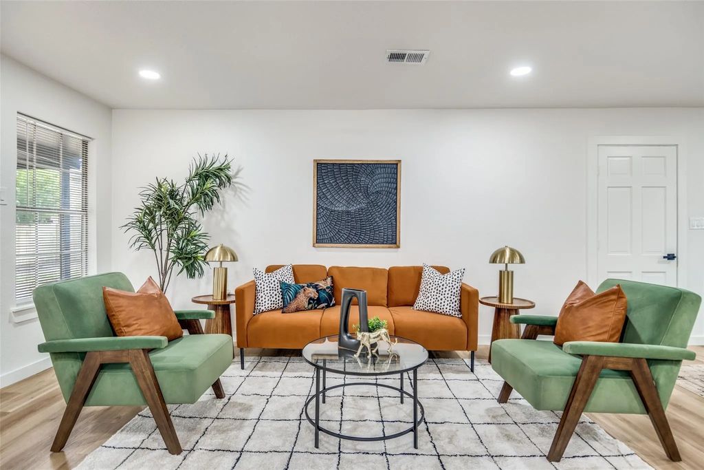 1318 Mayfield Avenue, Garland